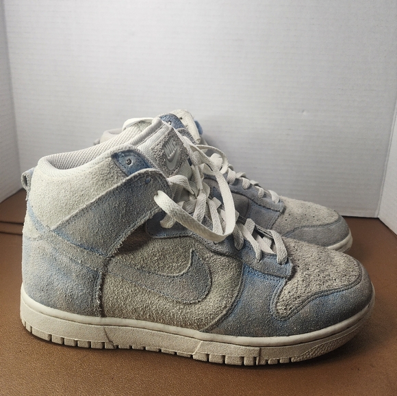 Nike Dunk High SE Clouds Celestine Blue Women's 8.5 - Picture 1 of 6